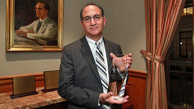 judge-leifman-with-award